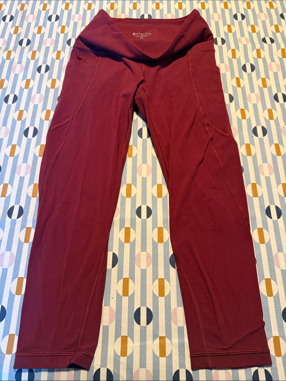Athleta Wine Red Cropped Performance Leggings